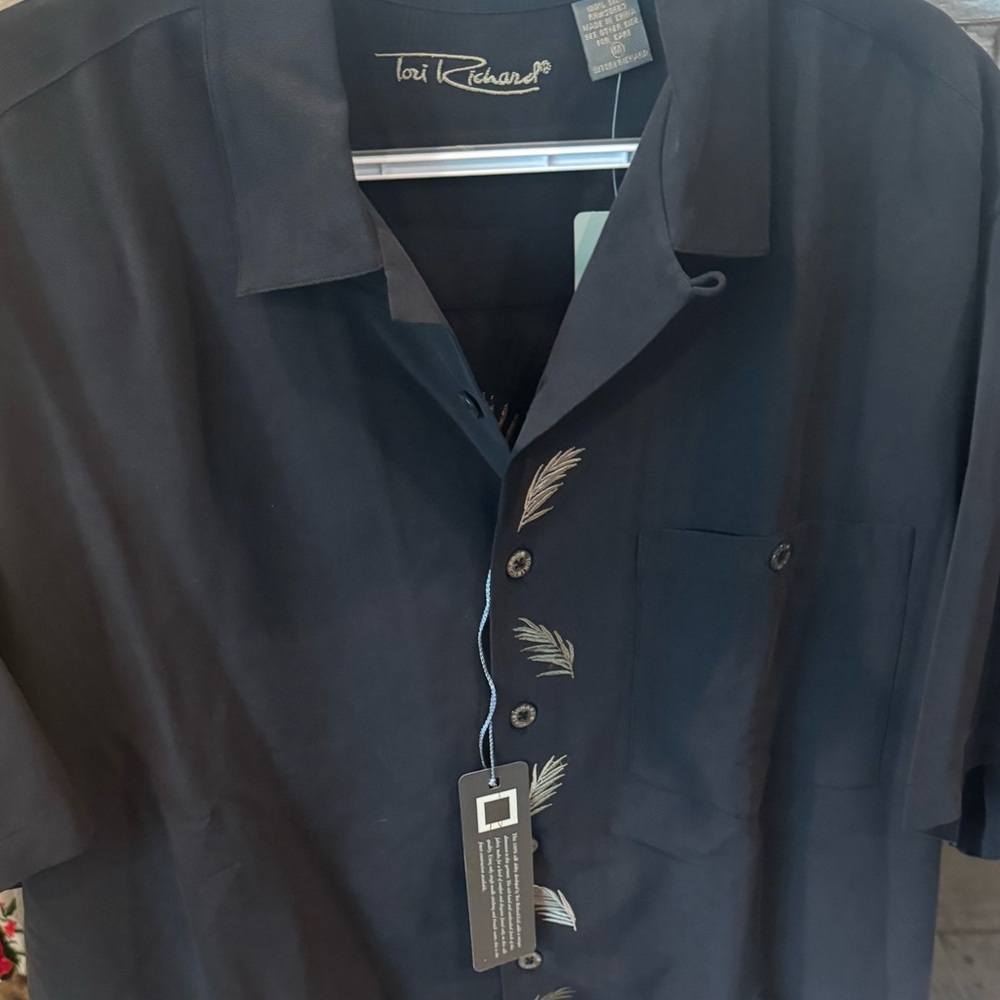 Tori Richard Men's Black Short Sleeve Shirt